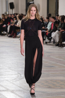 Jacquemus Fall 2018 Ready-to-Wear , Jacquemus осень зима 2018 , Fashion show , неделя моды в Париже , PFW , Mainstyles